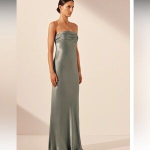 (NWT) Strapless maxi dress with ruched bodice detail in sage